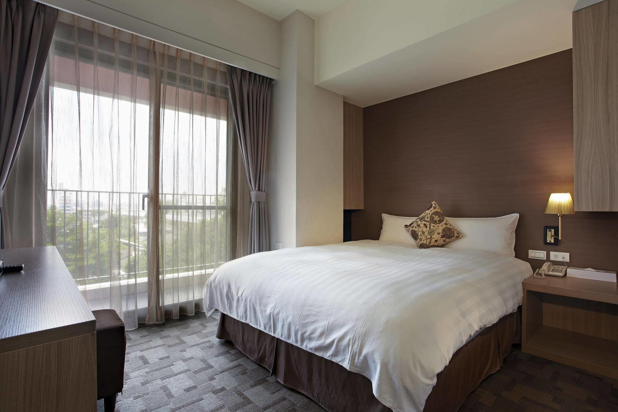 Micasa Hotel Taichung Exterior foto